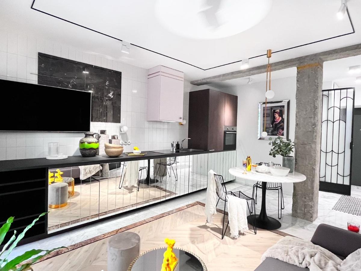 Design+Luxus Apartment Im Zentrum! +Netflix Warsaw Exterior photo