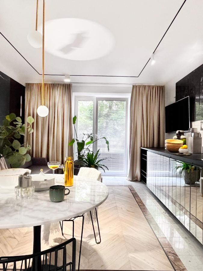 Design+Luxus Apartment Im Zentrum! +Netflix Warsaw Exterior photo