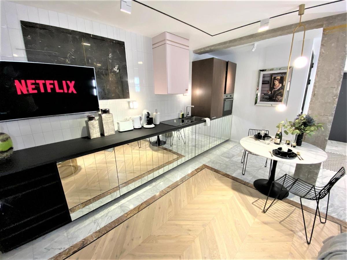 Design+Luxus Apartment Im Zentrum! +Netflix Warsaw Exterior photo